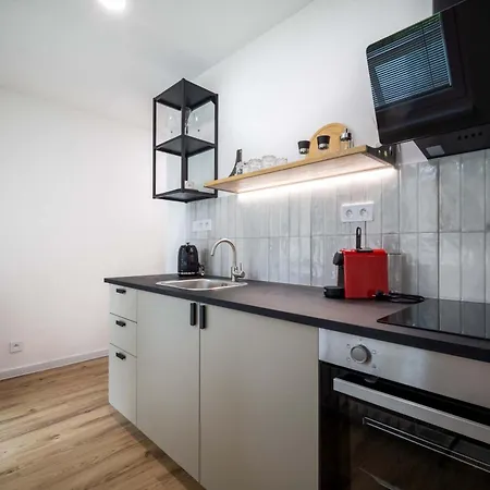 Apartman Elegant With Balcony - 30 Min From Centre *