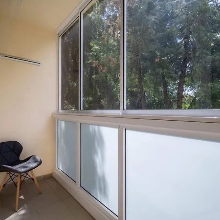 Apartman Elegant With Balcony - 30 Min From Centre *