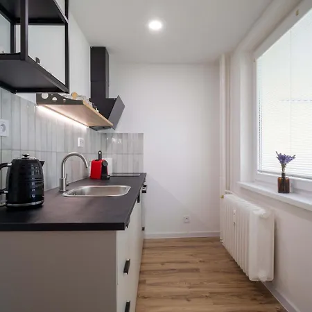 Apartment Elegant With Balcony - 30 Min From Centre Košice